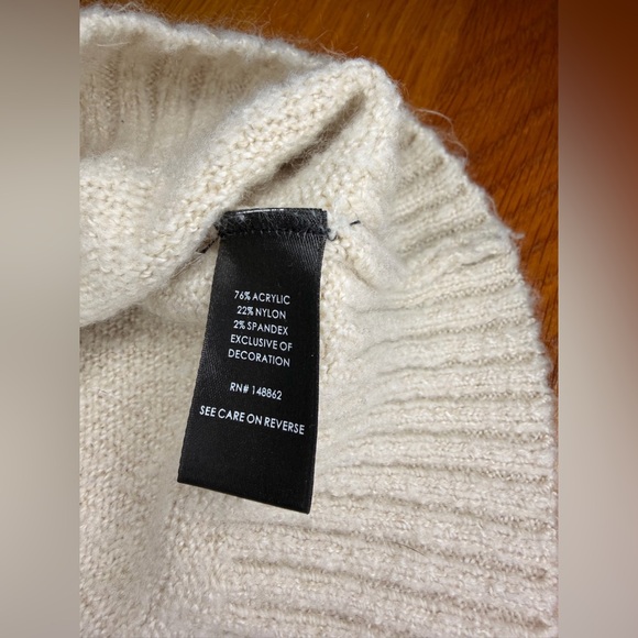 Torrid Cream Hooded Sweater Rainbow Lips Cozy Soft Knit Plus Size 1 - Picture 5 of 9